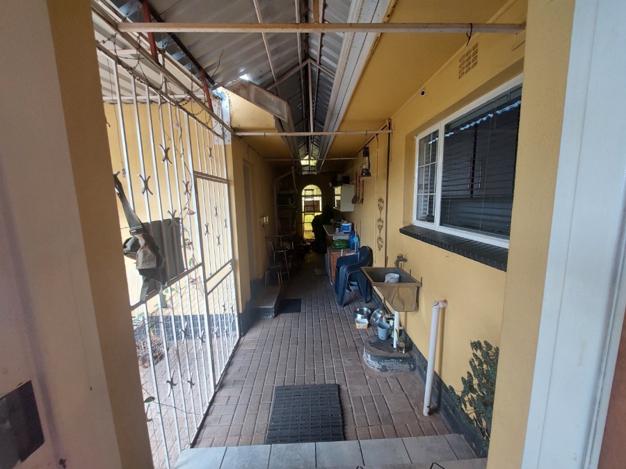 3 Bedroom Property for Sale in Helikonpark Gauteng