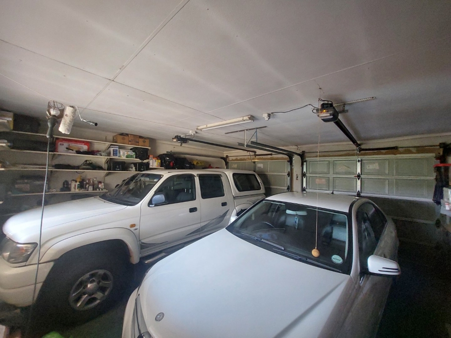 3 Bedroom Property for Sale in Helikonpark Gauteng