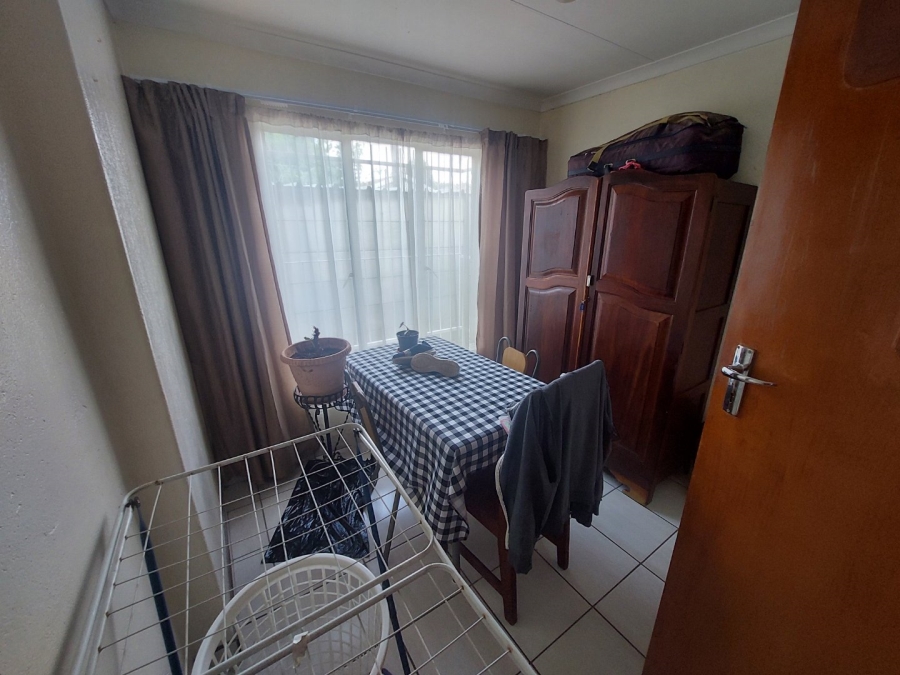3 Bedroom Property for Sale in Helikonpark Gauteng