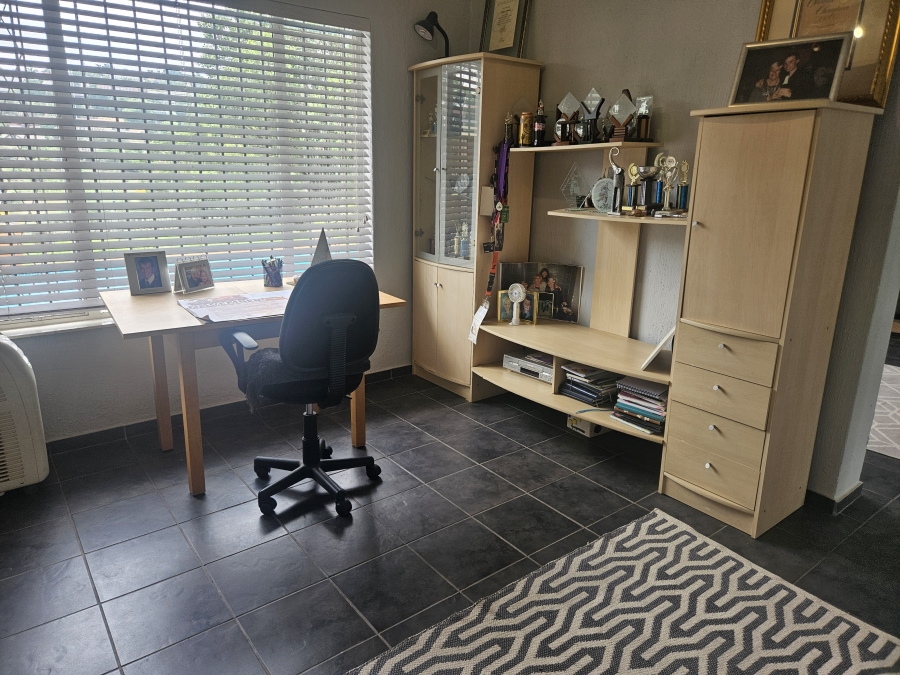 3 Bedroom Property for Sale in Kenmare Gauteng