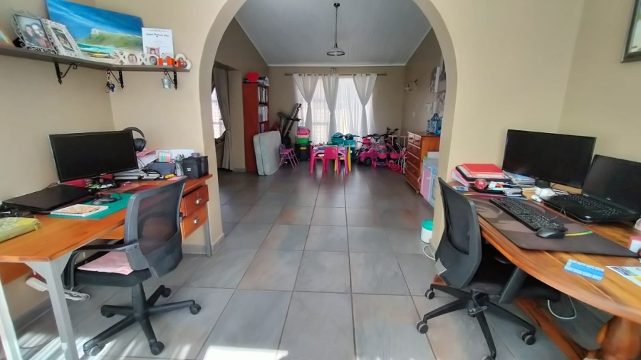 3 Bedroom Property for Sale in Greenhills Gauteng