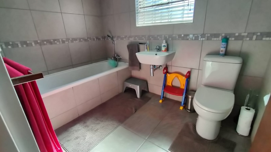 3 Bedroom Property for Sale in Greenhills Gauteng