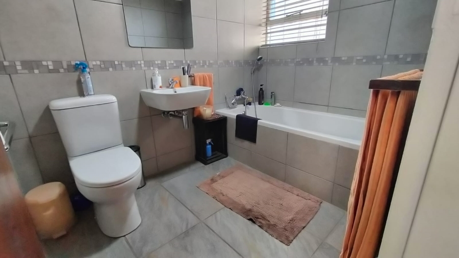 3 Bedroom Property for Sale in Greenhills Gauteng