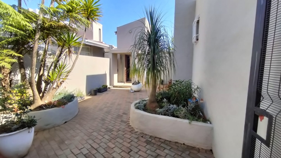 3 Bedroom Property for Sale in Greenhills Gauteng