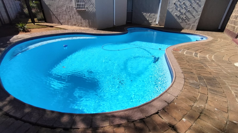 3 Bedroom Property for Sale in Greenhills Gauteng