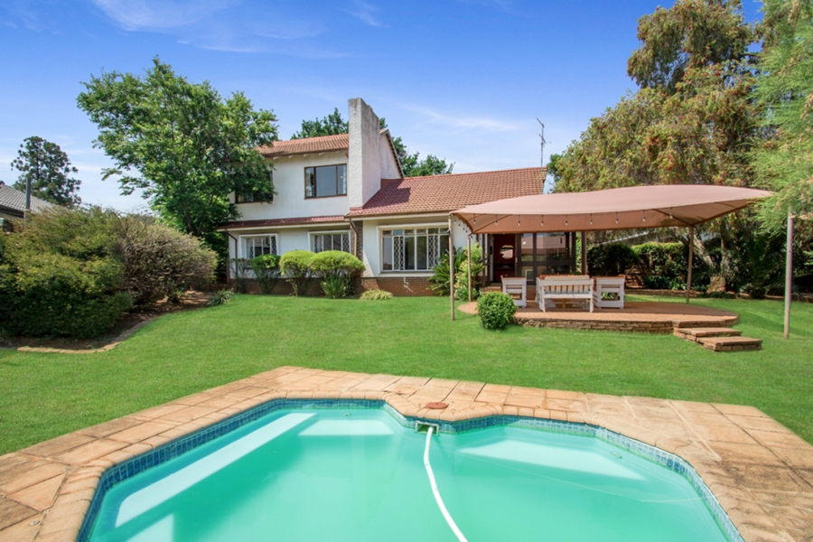 4 Bedroom Property for Sale in Berario Gauteng