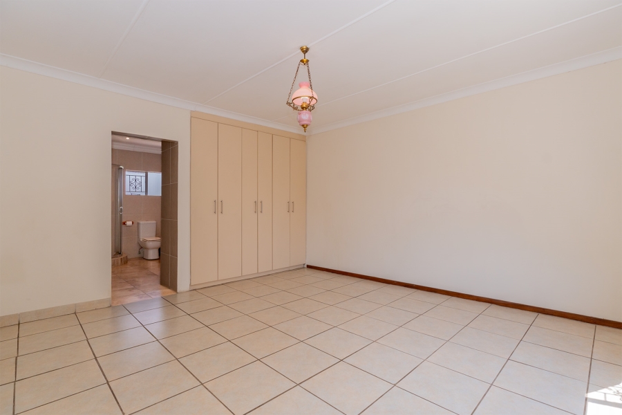 4 Bedroom Property for Sale in Allen Grove Gauteng