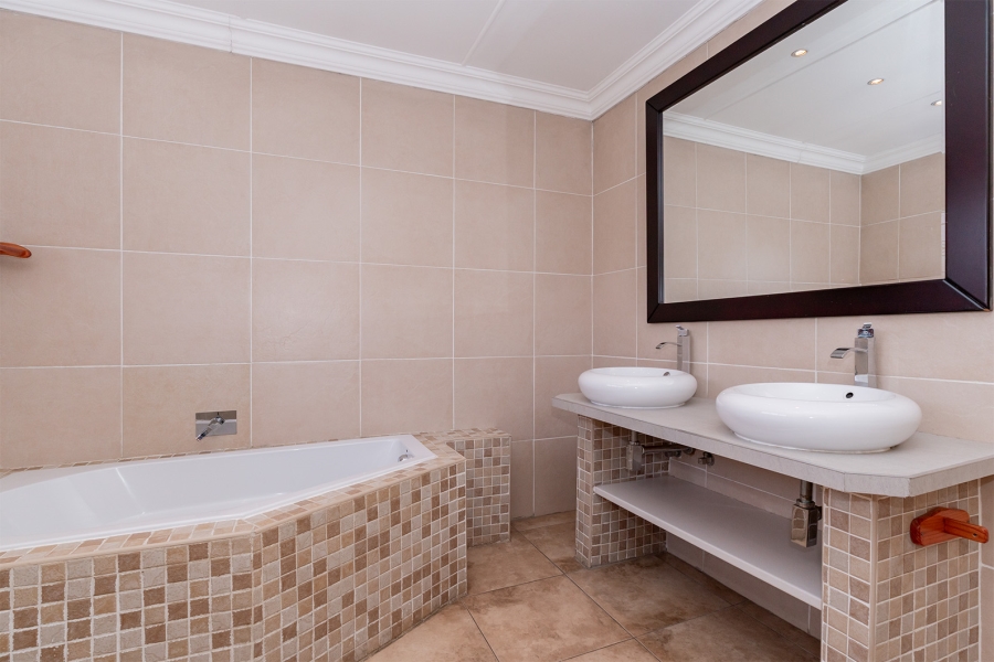 4 Bedroom Property for Sale in Allen Grove Gauteng