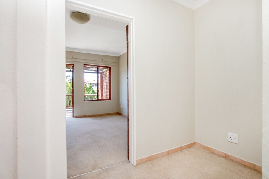 2 Bedroom Property for Sale in Willowbrook Gauteng