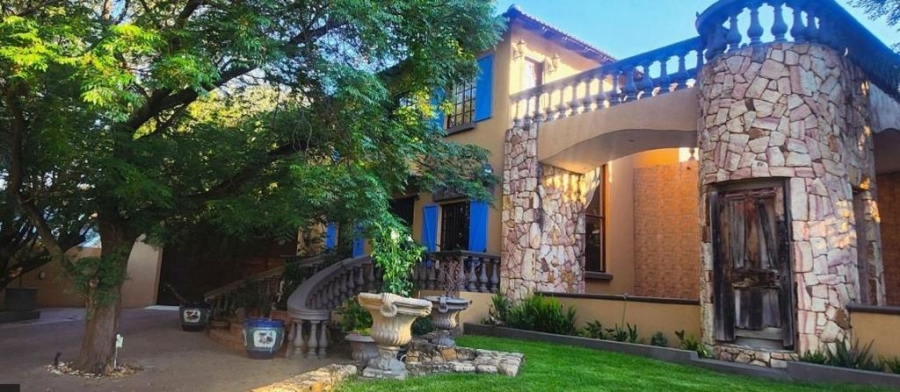 6 Bedroom Property for Sale in Alberante Gauteng