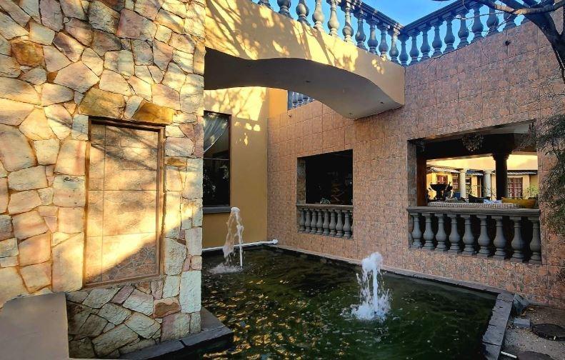 6 Bedroom Property for Sale in Alberante Gauteng