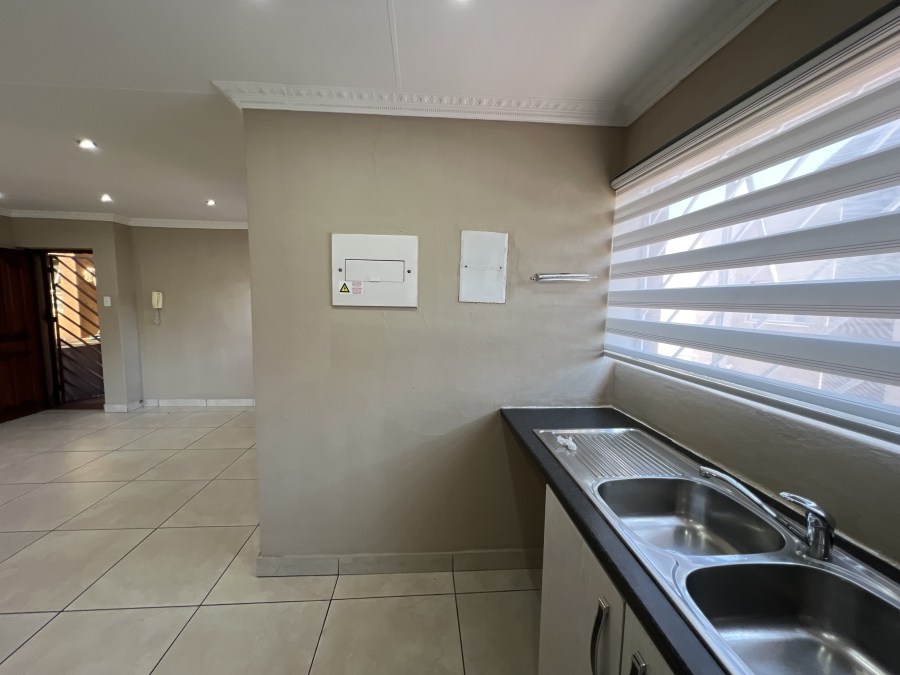 To Let 3 Bedroom Property for Rent in Winchester Hills Gauteng