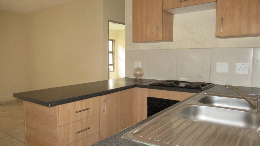 2 Bedroom Property for Sale in Groblerpark Gauteng