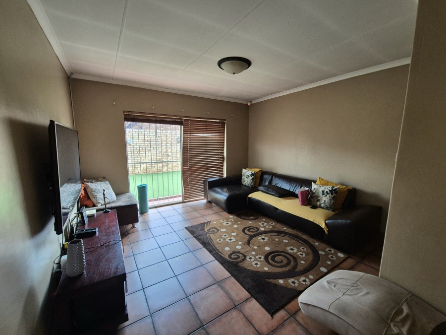 3 Bedroom Property for Sale in Eldoraigne Gauteng