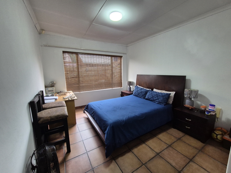 3 Bedroom Property for Sale in Eldoraigne Gauteng