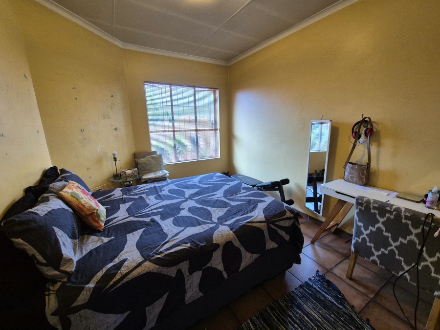 3 Bedroom Property for Sale in Eldoraigne Gauteng