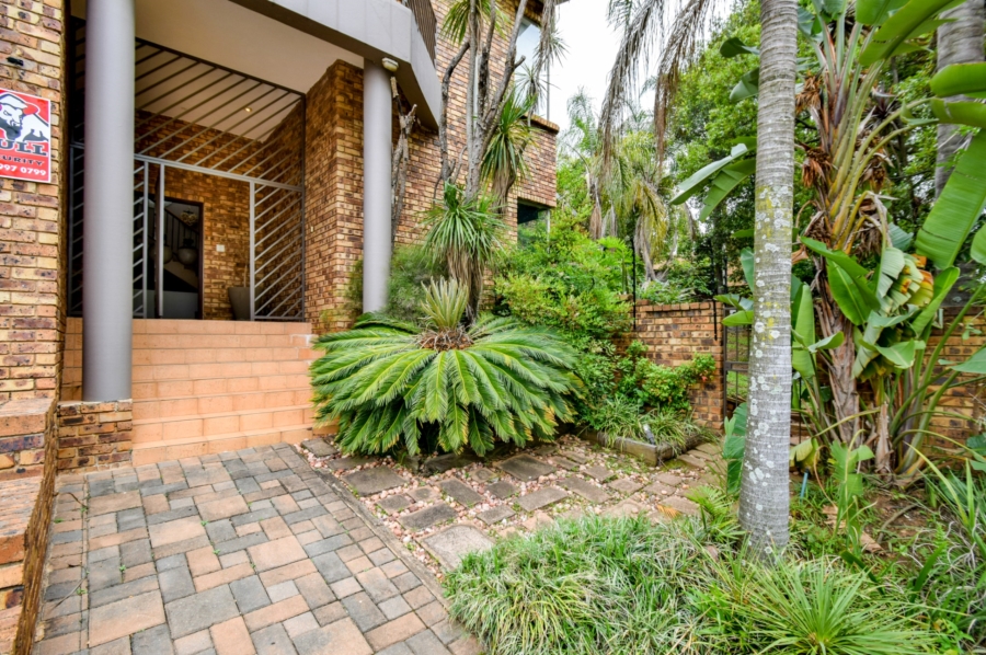 4 Bedroom Property for Sale in Moreleta Park Gauteng