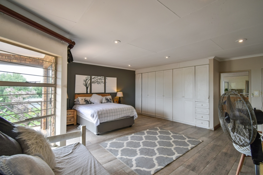 4 Bedroom Property for Sale in Moreleta Park Gauteng