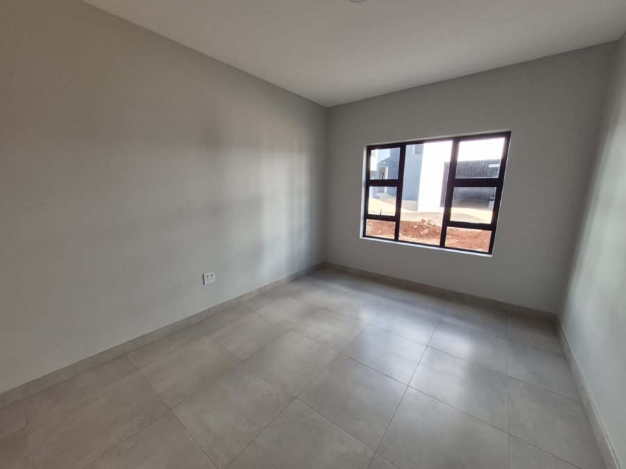 2 Bedroom Property for Sale in Faerie Glen Gauteng