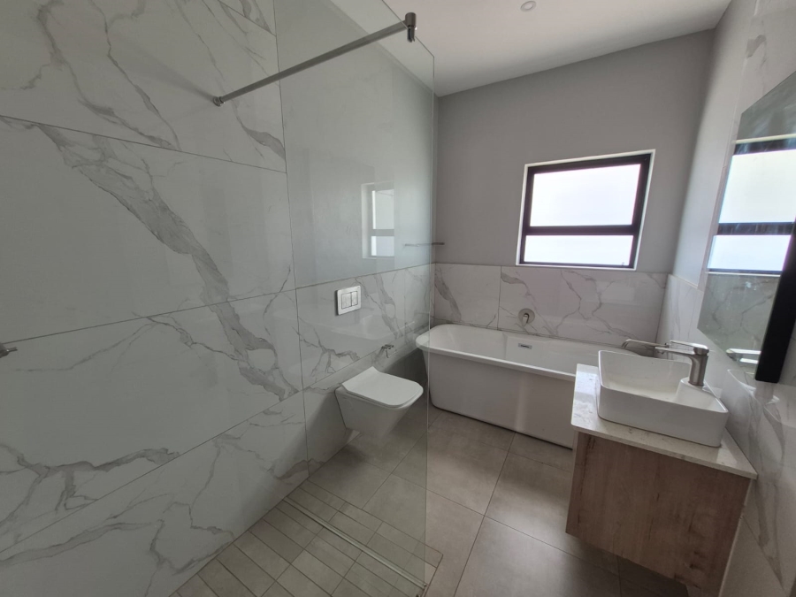 2 Bedroom Property for Sale in Faerie Glen Gauteng