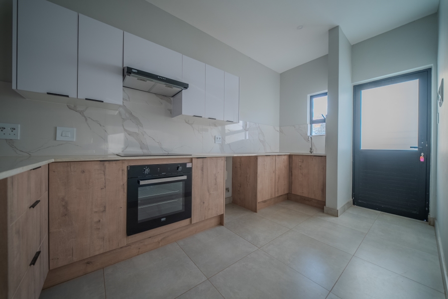 To Let 2 Bedroom Property for Rent in Faerie Glen Gauteng
