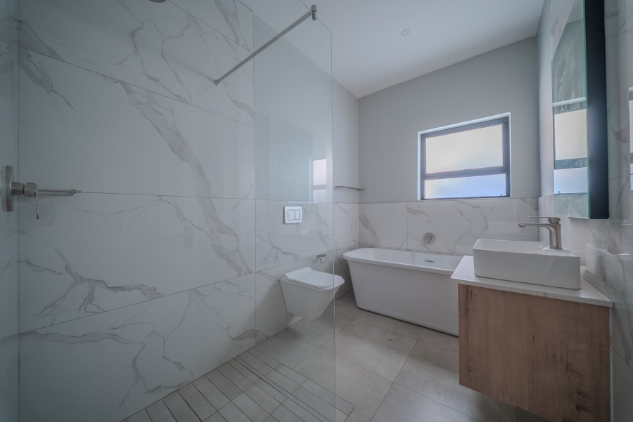 To Let 2 Bedroom Property for Rent in Faerie Glen Gauteng