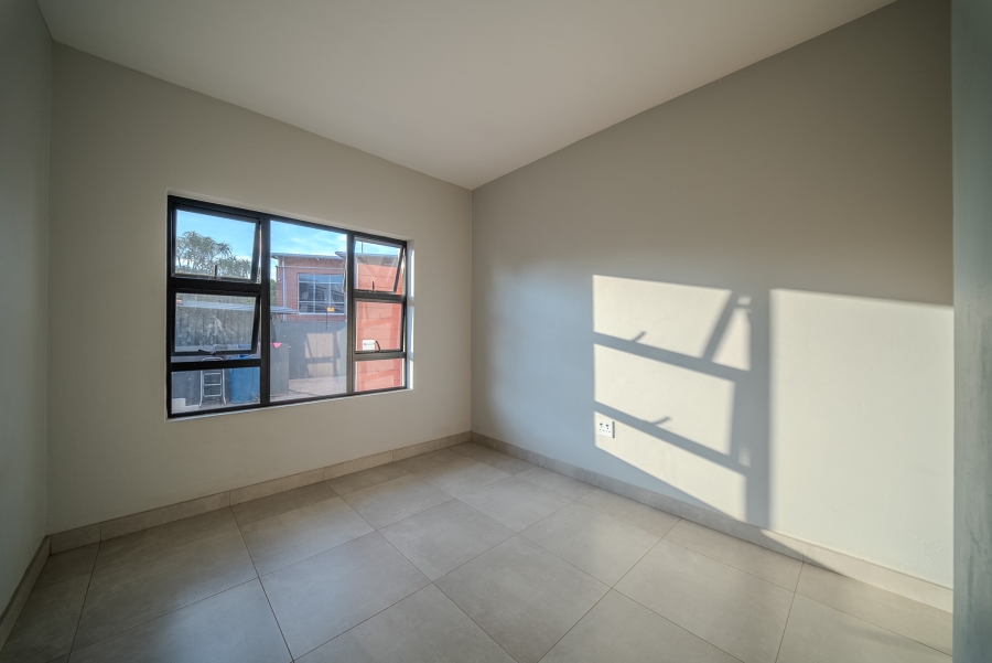 To Let 2 Bedroom Property for Rent in Faerie Glen Gauteng