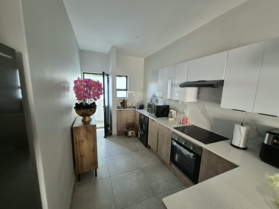 2 Bedroom Property for Sale in Faerie Glen Gauteng