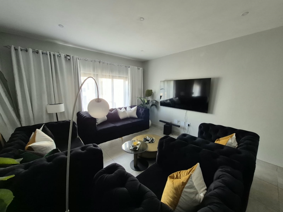 2 Bedroom Property for Sale in Faerie Glen Gauteng
