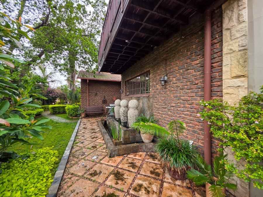 4 Bedroom Property for Sale in Garsfontein Gauteng