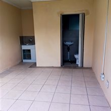 To Let 1 Bedroom Property for Rent in Naturena Gauteng