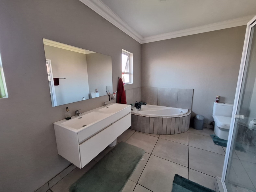 3 Bedroom Property for Sale in Arcon Park Gauteng