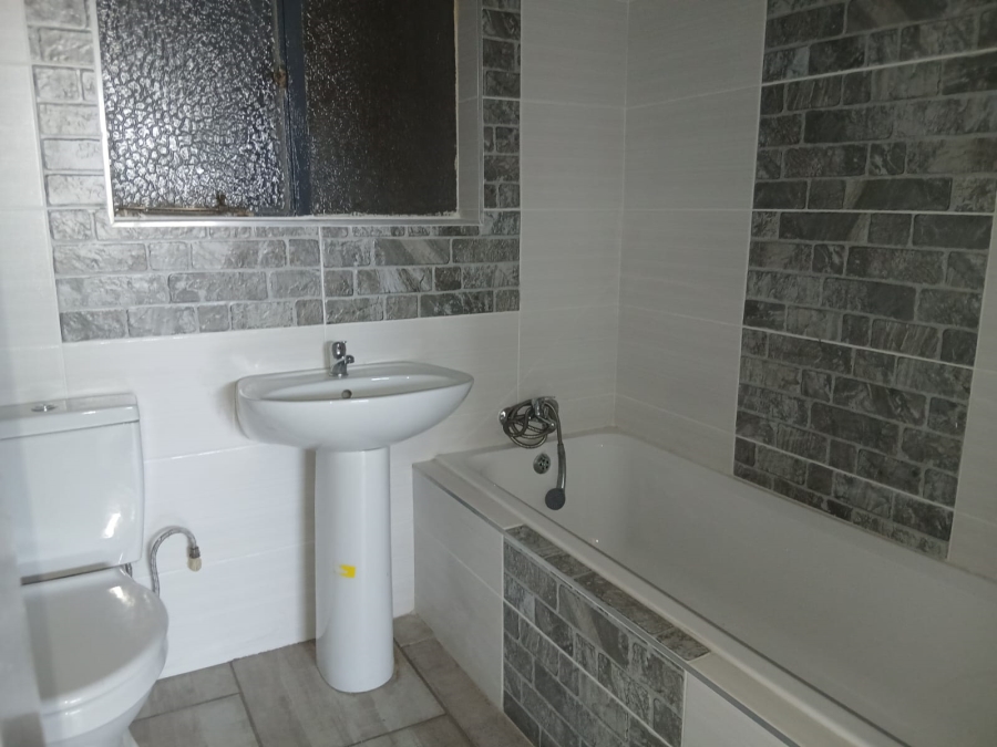 2 Bedroom Property for Sale in Elsburg Gauteng