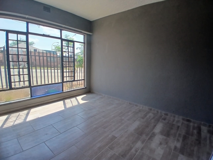 2 Bedroom Property for Sale in Elsburg Gauteng