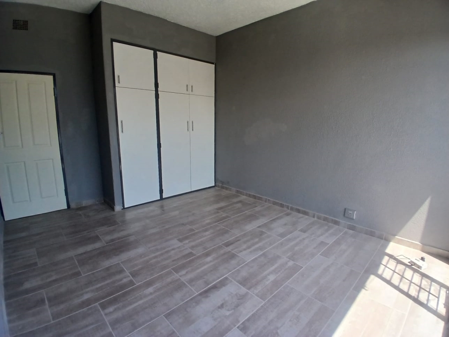 2 Bedroom Property for Sale in Elsburg Gauteng