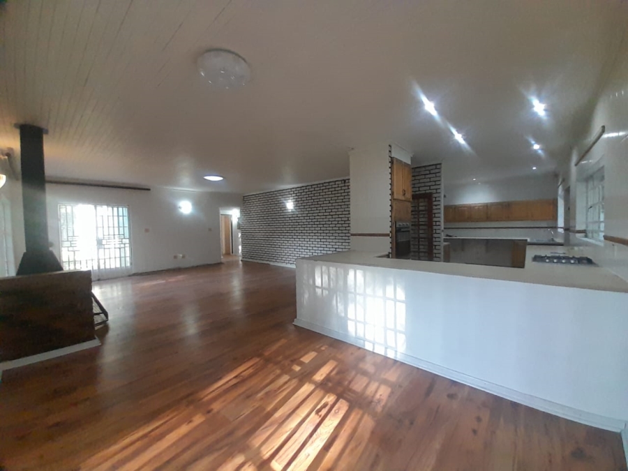 To Let 4 Bedroom Property for Rent in Henley on Klip Gauteng