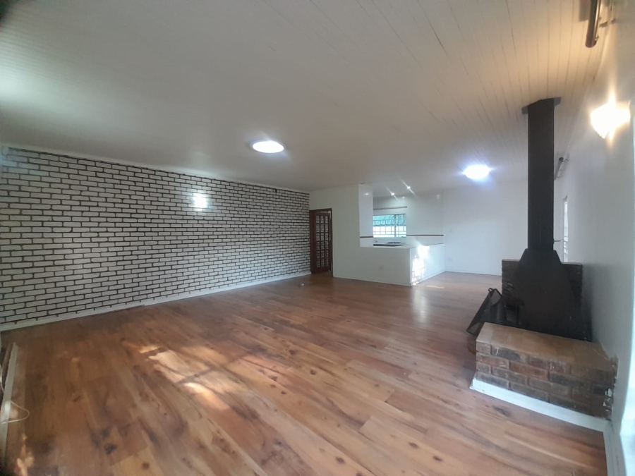 To Let 4 Bedroom Property for Rent in Henley on Klip Gauteng