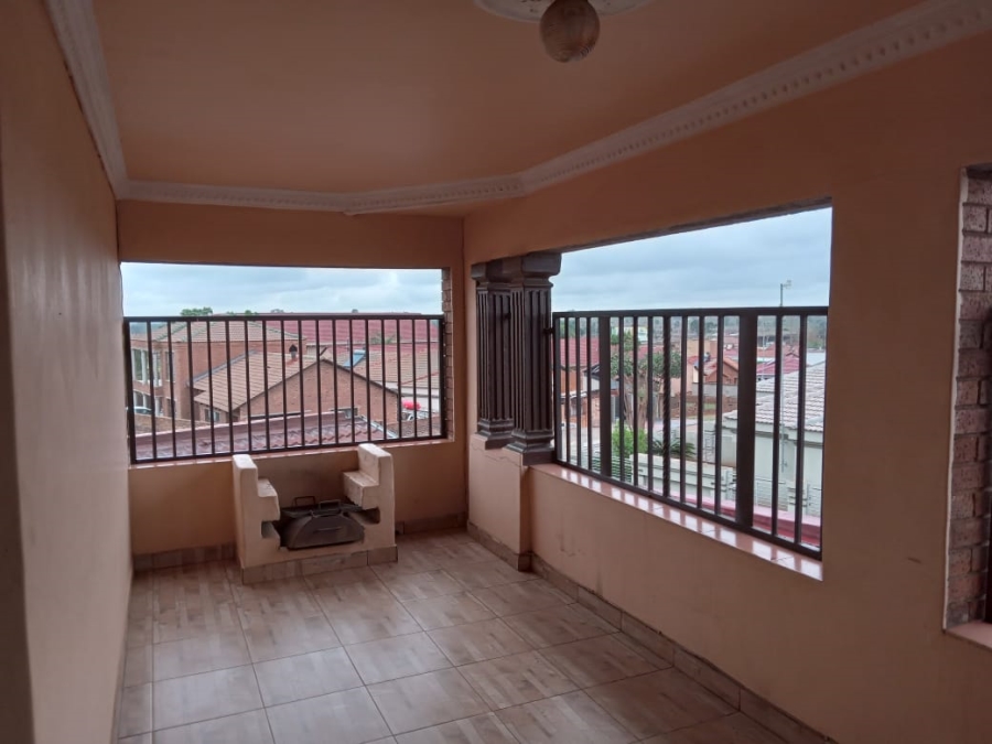 To Let 4 Bedroom Property for Rent in Hospital View Gauteng