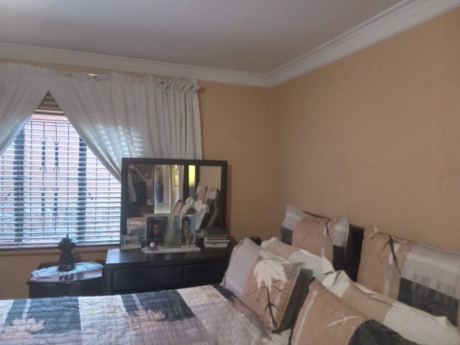 To Let 4 Bedroom Property for Rent in Hospital View Gauteng
