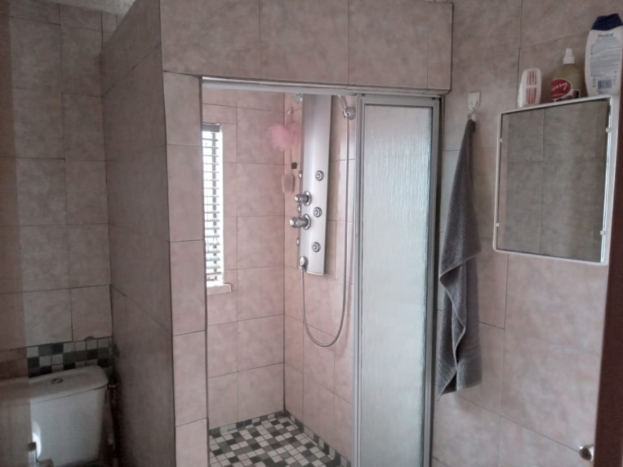 To Let 4 Bedroom Property for Rent in Hospital View Gauteng