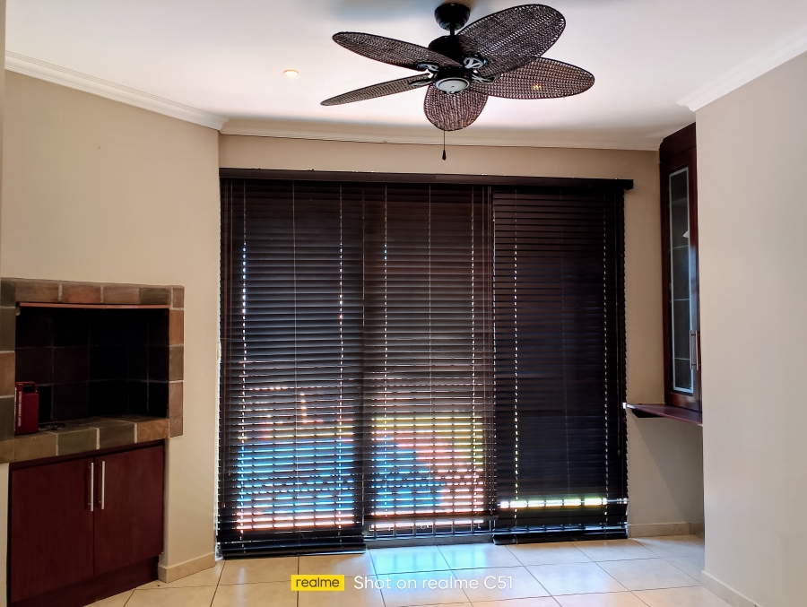 3 Bedroom Property for Sale in Kenleaf Gauteng