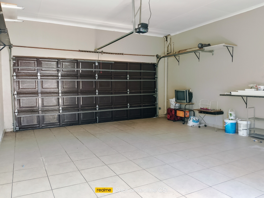 3 Bedroom Property for Sale in Kenleaf Gauteng