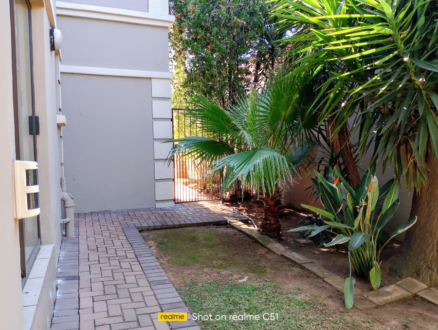 3 Bedroom Property for Sale in Kenleaf Gauteng