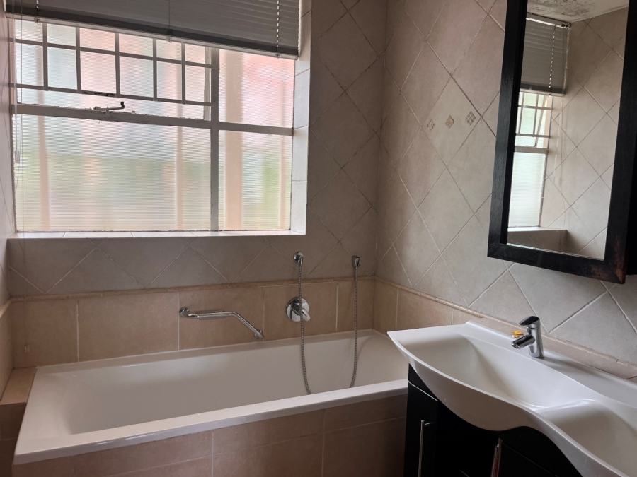 3 Bedroom Property for Sale in Fairways Gauteng