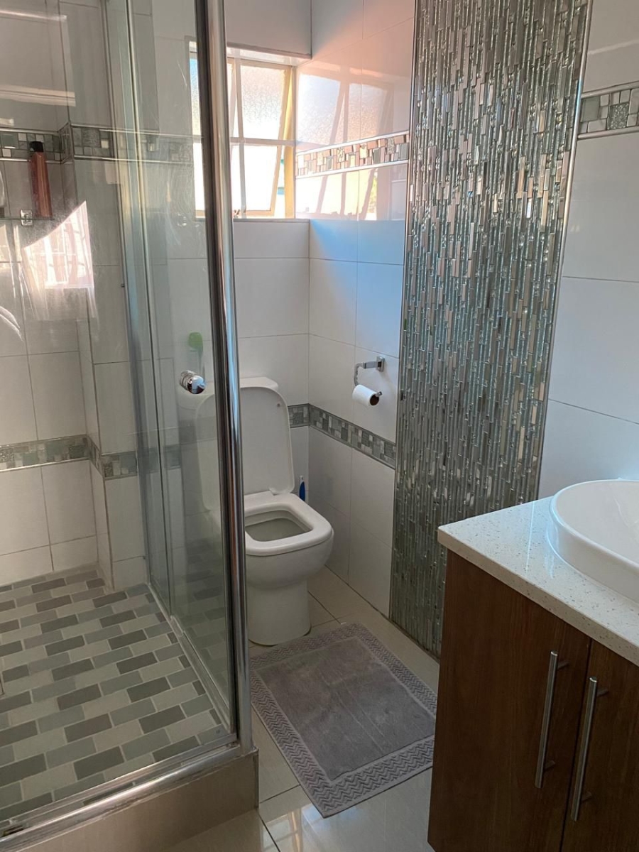 3 Bedroom Property for Sale in Halfway Gardens Gauteng