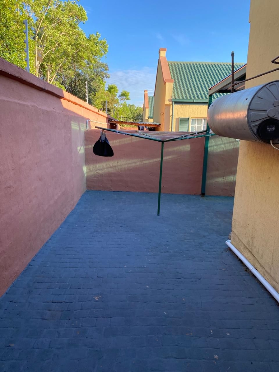 3 Bedroom Property for Sale in Halfway Gardens Gauteng