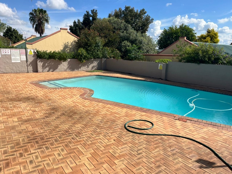 3 Bedroom Property for Sale in Halfway Gardens Gauteng
