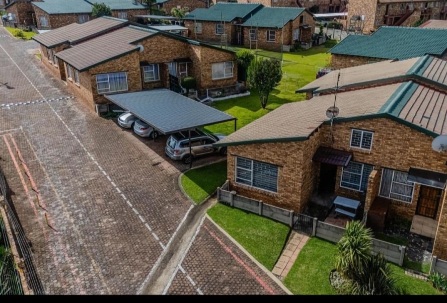 3 Bedroom Property for Sale in Mindalore Gauteng