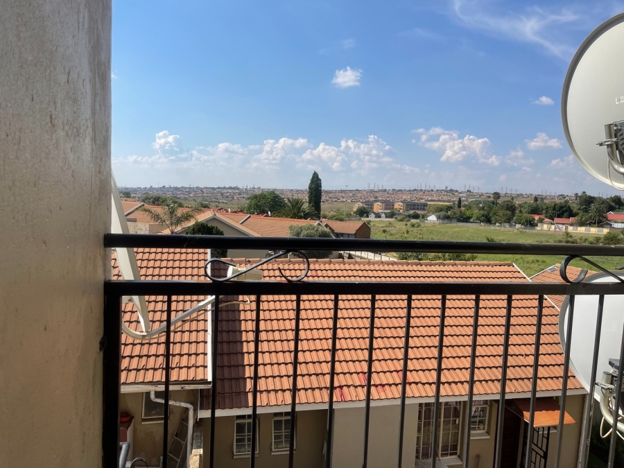 2 Bedroom Property for Sale in Norkem Park Gauteng