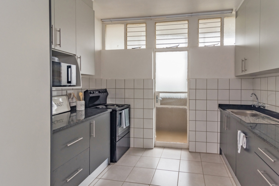 To Let 2 Bedroom Property for Rent in Honeyhills Gauteng